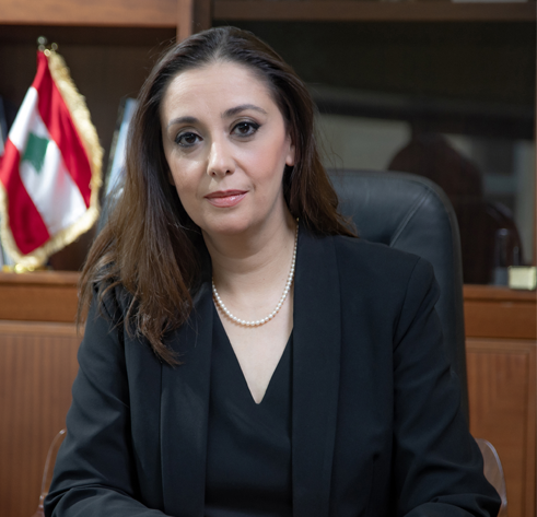 البروفيسور لارا كرم بستاني رئيسة لمكتب مؤتمر عمداء منطقة الشرق الأوسط CONFREMO